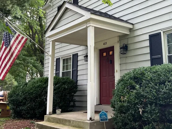 413 Maple Ct, Herndon, VA 20170