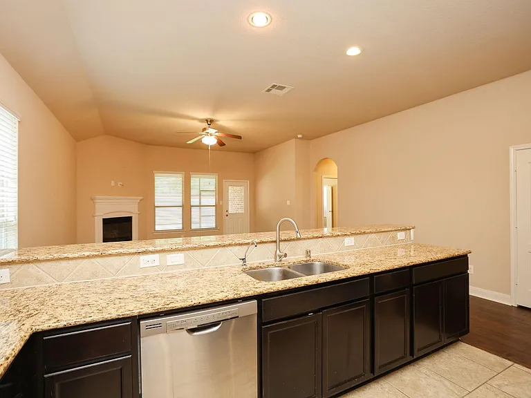 147 W Wading Pond Cir — Photo 17