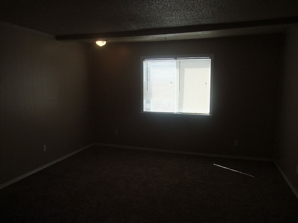 1st image of 7207 Melrose Ln APT 28