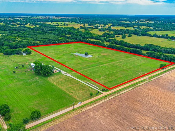 2 Dairy Rd, Hendrix, OK 74741