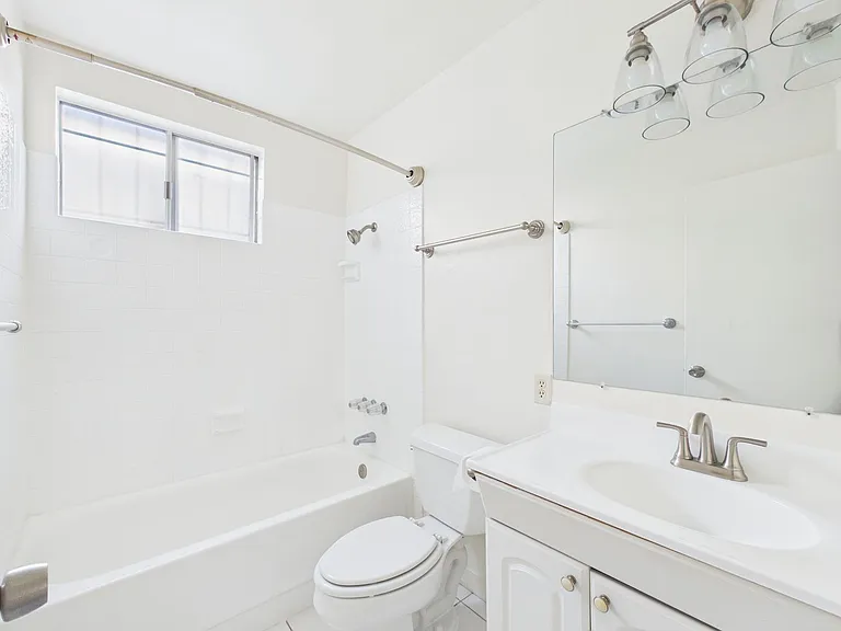 4582 Maryland Street — Photo 14