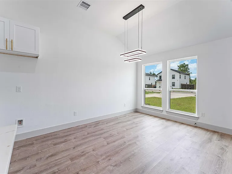 9001 Nyssa St #B — Photo 10