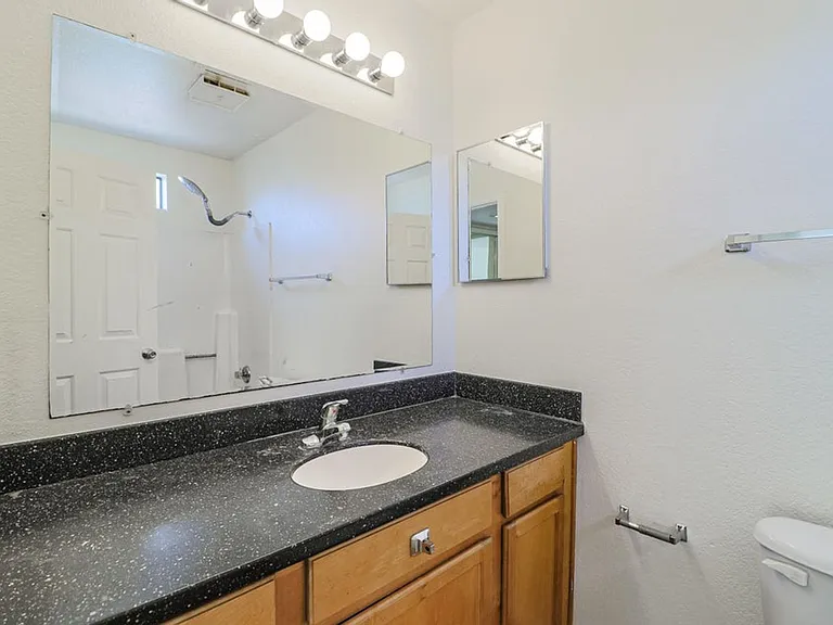 1336 E Mountain View Rd #105 — Photo 8