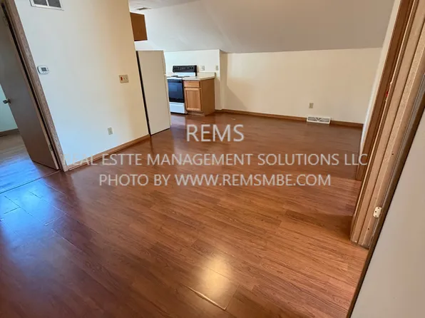 812 Barker St, Baraboo, WI 53913