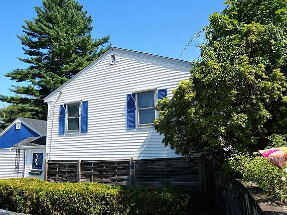 3rd image of 738 Park St