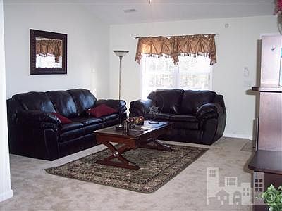 2nd image of 3968 Carriage Lane