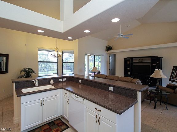 5th image of 2925 SE 8th Place Cpe