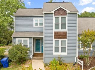 5 Ashwood Sq, Durham, NC 27713