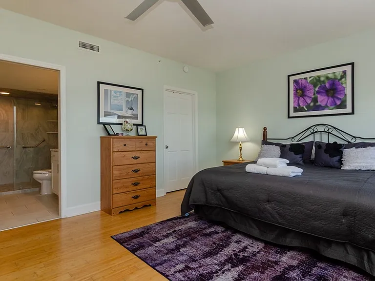 2400 N Lumina Ave #2 — Photo 21