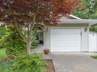 2238 Tamarack Dr, Courtenay, BC V9N 9C1