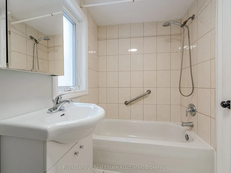 157 William St #1 — Photo 17