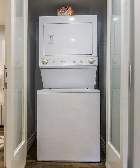 4407 Irvine Ave — Photo 29