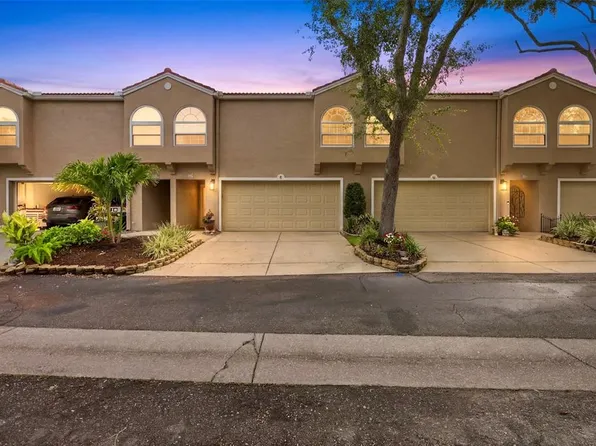 673 Segovia Ct NE #702, Saint Petersburg, FL 33703