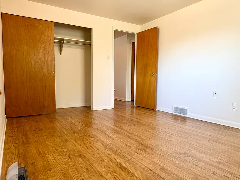 Upstairs Bedroom 1