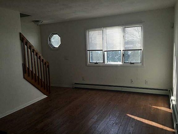 5th image of 88 Sunflower Cir