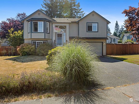 2nd image of 4819 67th Drive NE