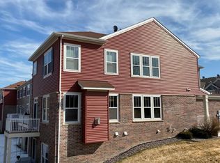 1968 Lincoln Ln, Chanhassen, MN 55317