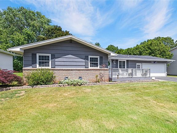 3rd image of 86 Countryshire Dr