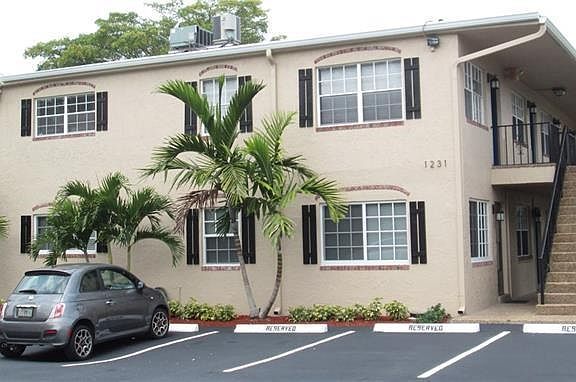 2nd image of 1231 SE 1st St APT 6