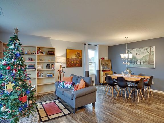 3rd image of 8354 Averly Park Dr