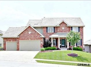 17307 Madison St, Omaha, NE 68135