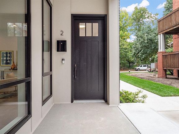 3rd image of 4101 W Pine Blvd #2