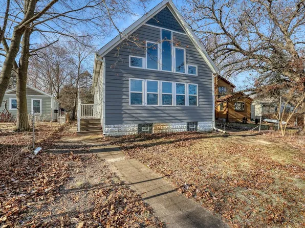 1722 North Sawyer ROAD, Oconomowoc, WI 53066