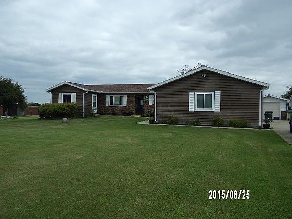 3rd image of 2923 Karen Dr