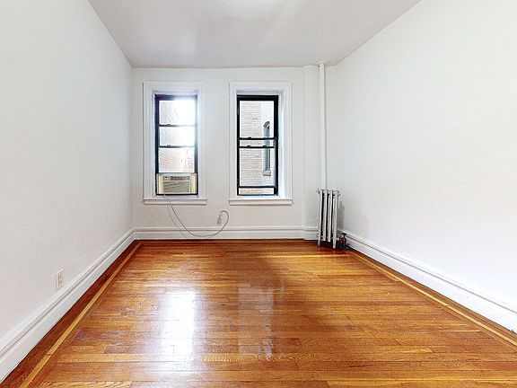 3rd image of 4848 Broadway APT 4E
