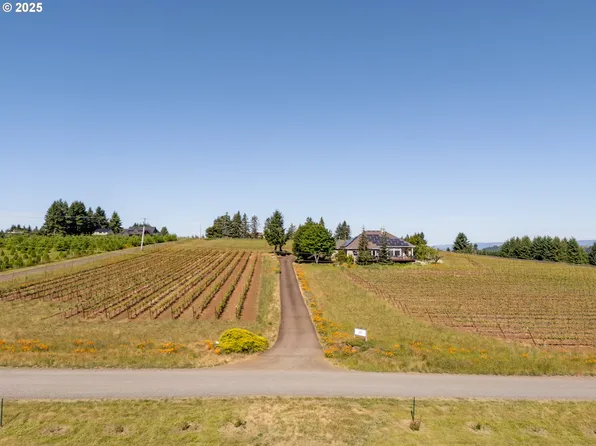 20700 SE Cherry Blossom Ln, Amity, OR 97101