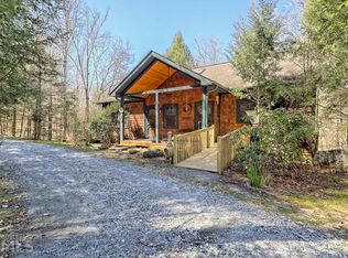 221 Hemlock Ridge Dr, Clayton, GA 30525