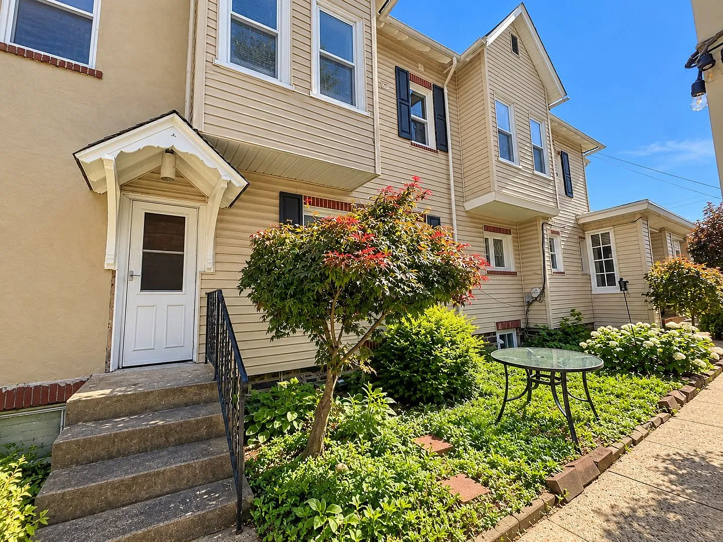 4713 Conshohocken Ave — Photo 1