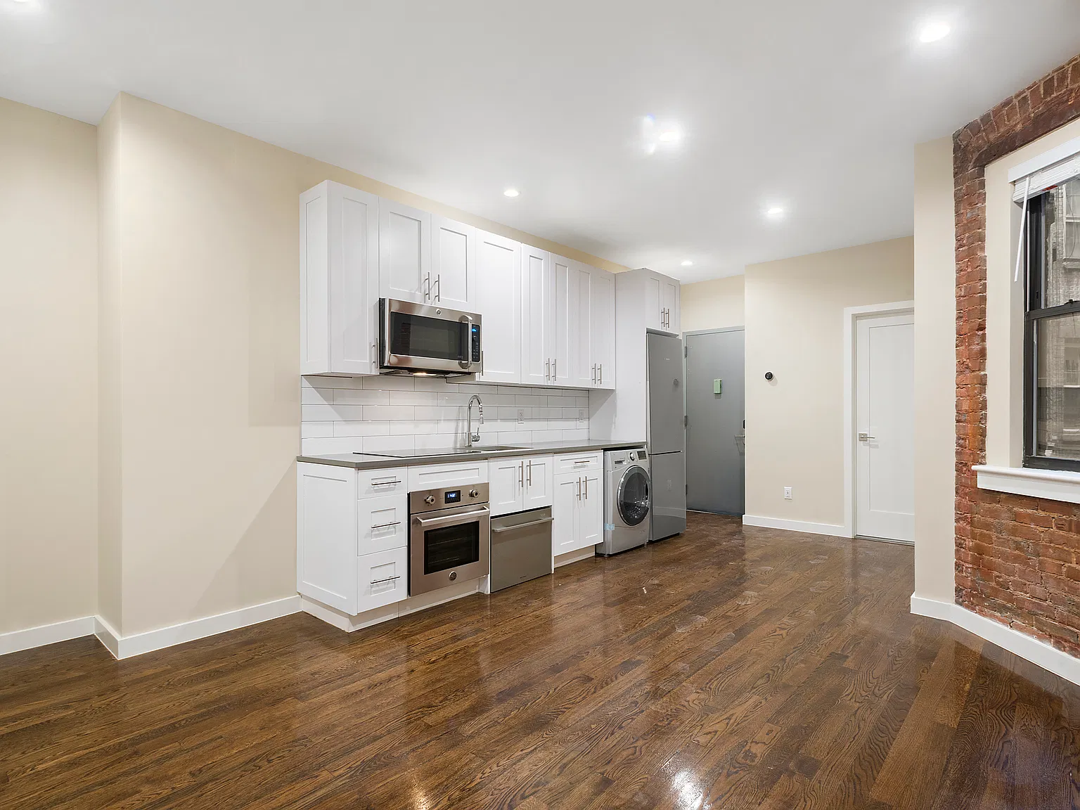 714 9th Avenue — Photo 3