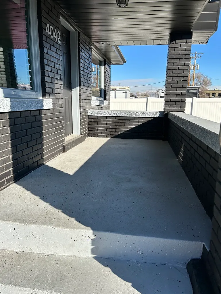 Building Photo - 4042 S 200 E