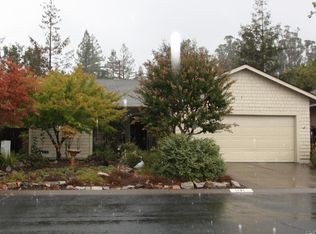 1131 Hillside Dr, Healdsburg, CA 95448