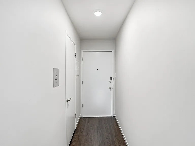 405 Bellevue Ave — Photo 27