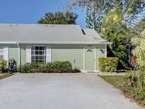2nd image of 1482 Royal Forest Ct