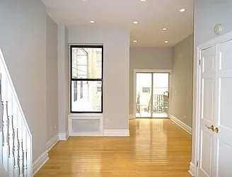 Rented by R New York