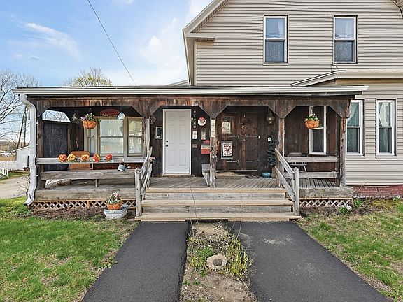 2nd image of 339 Chestnut St