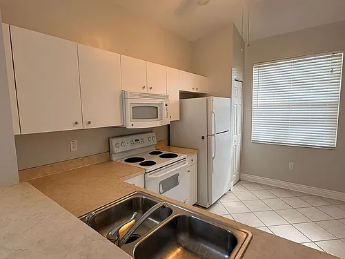 3636 Pine Oak Cir #108 Photo 1