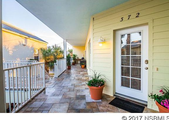 3rd image of 372 Flagler Ave #372