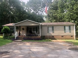 321 Easter Ln, Seneca, SC 29678