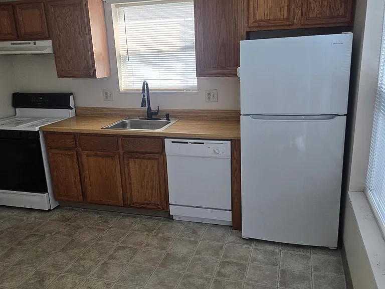 13 N Harbor St #13A — Photo 1