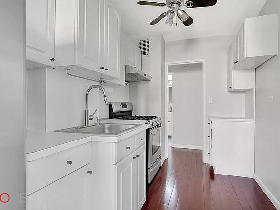 3rd image of 122 Ashland Pl APT 8J