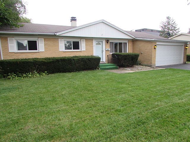 1st image of 1051 Leahy Cir E