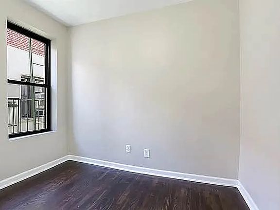4th image of 314 E 78th St APT 5