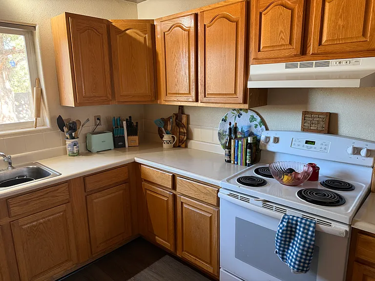 Helm Pl — Photo 10