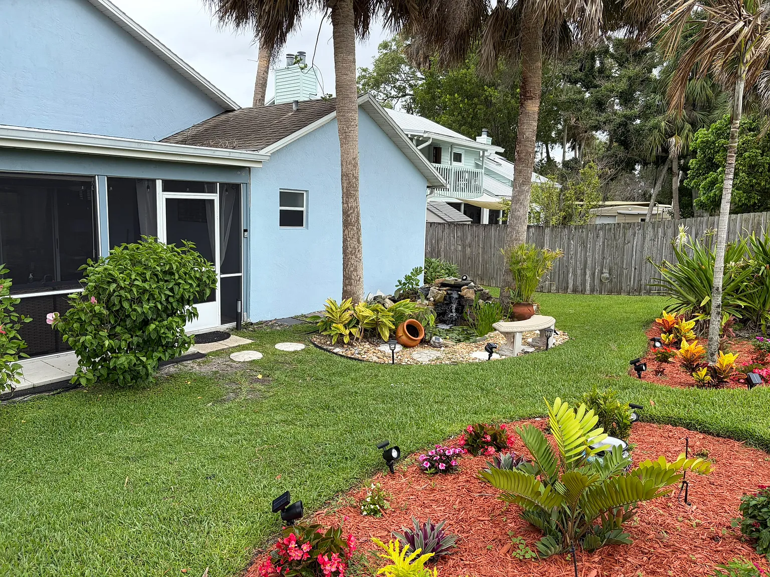 4 bed, 2300 sqft, $2,790 — Photo 4