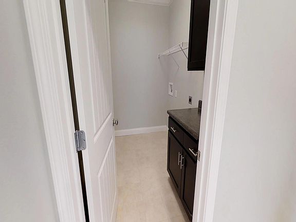 Laundry Room with Counter Example