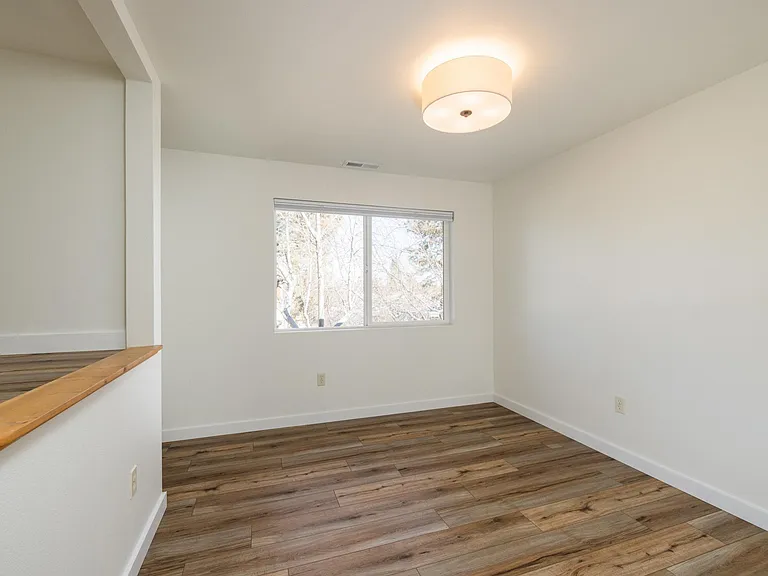 63319 Britta St — Photo 11